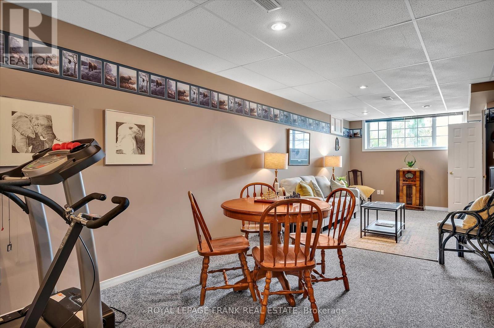 2114 Easthill Drive, Peterborough (Ashburnham Ward 4), ON - Indoor Photo Showing Other Room