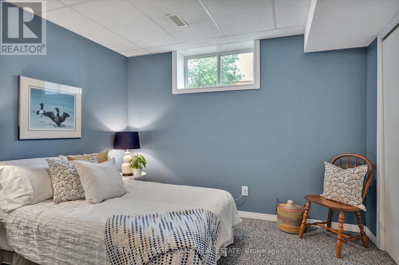 2114 Easthill Drive, Peterborough (Ashburnham Ward 4), ON - Indoor Photo Showing Bedroom