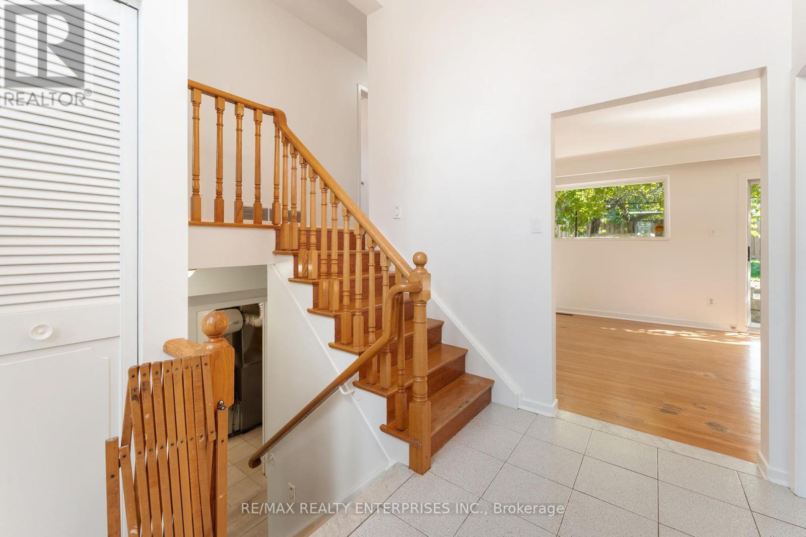 85 John Garland Boulevard, Toronto, ON - Indoor Photo Showing Other Room