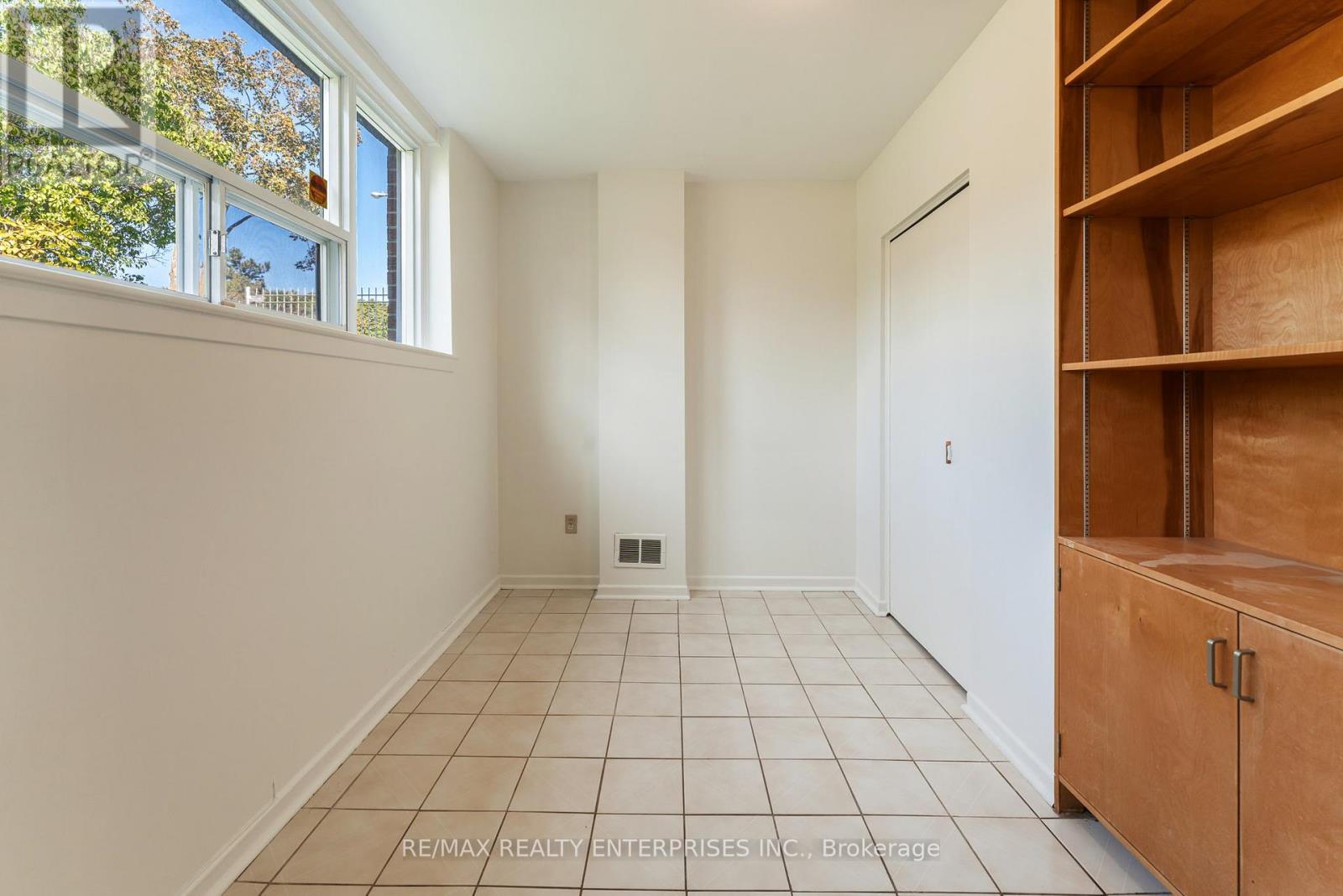 85 John Garland Boulevard, Toronto, ON - Indoor Photo Showing Other Room