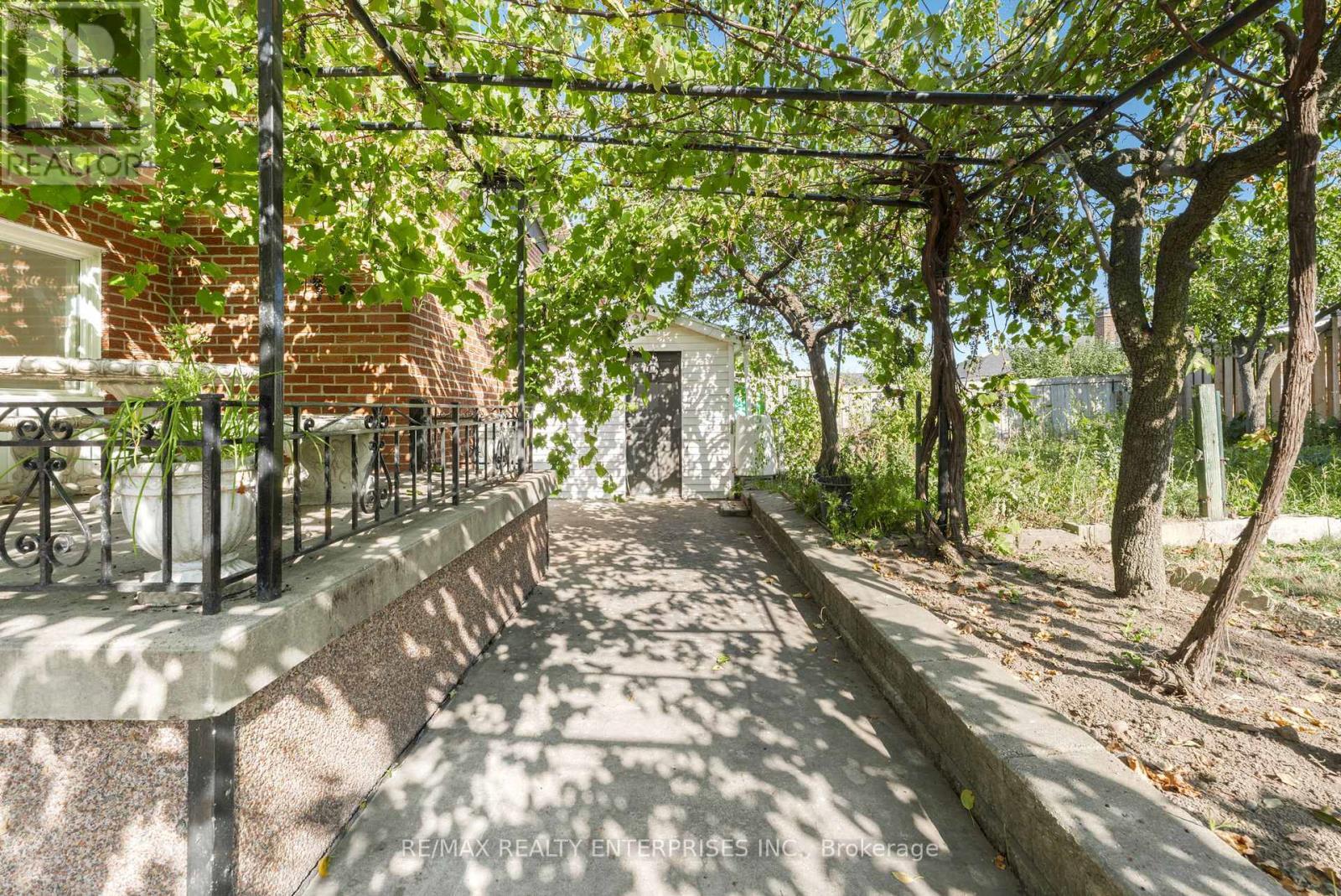 85 John Garland Boulevard, Toronto, ON - Outdoor