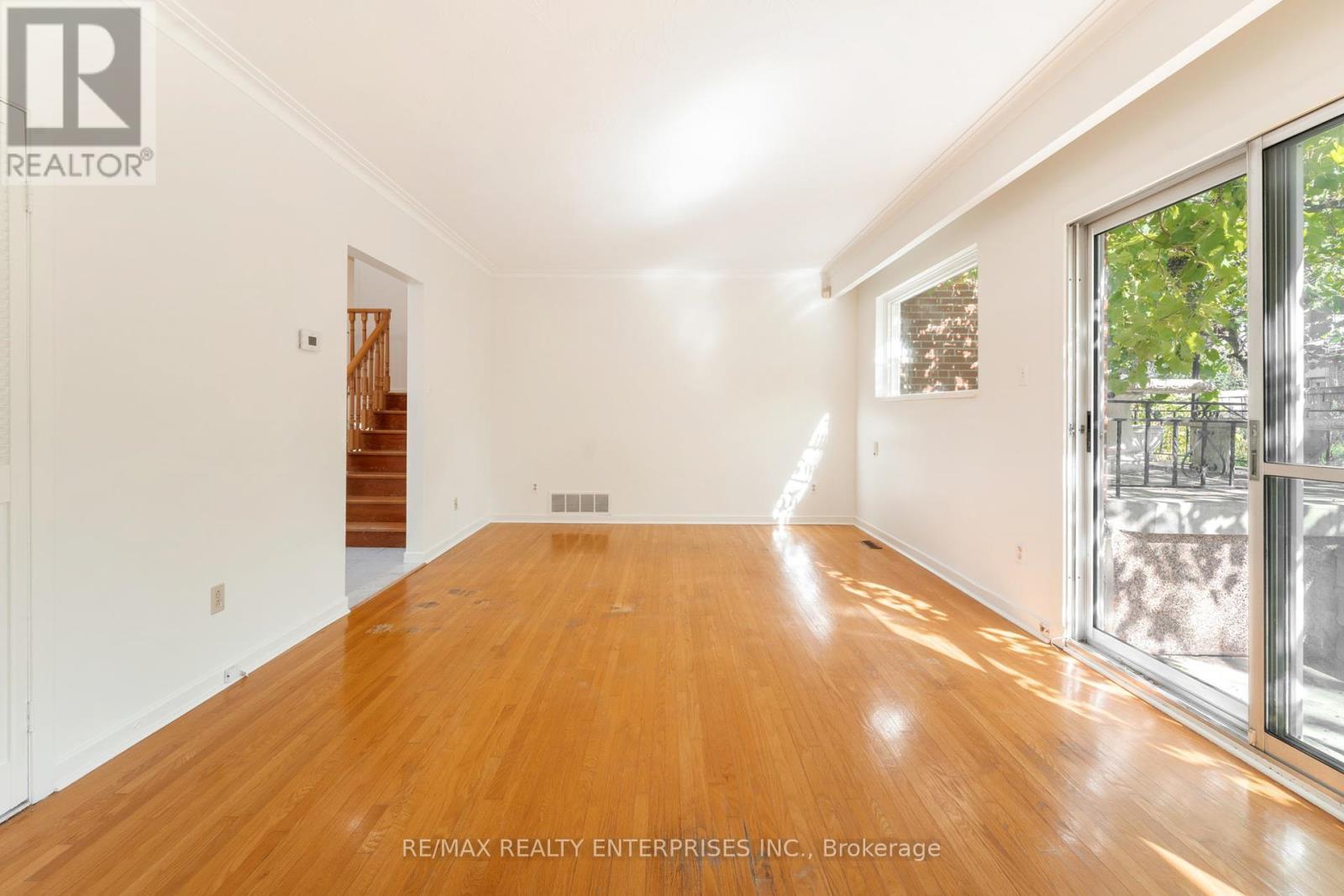 85 John Garland Boulevard, Toronto, ON - Indoor Photo Showing Other Room