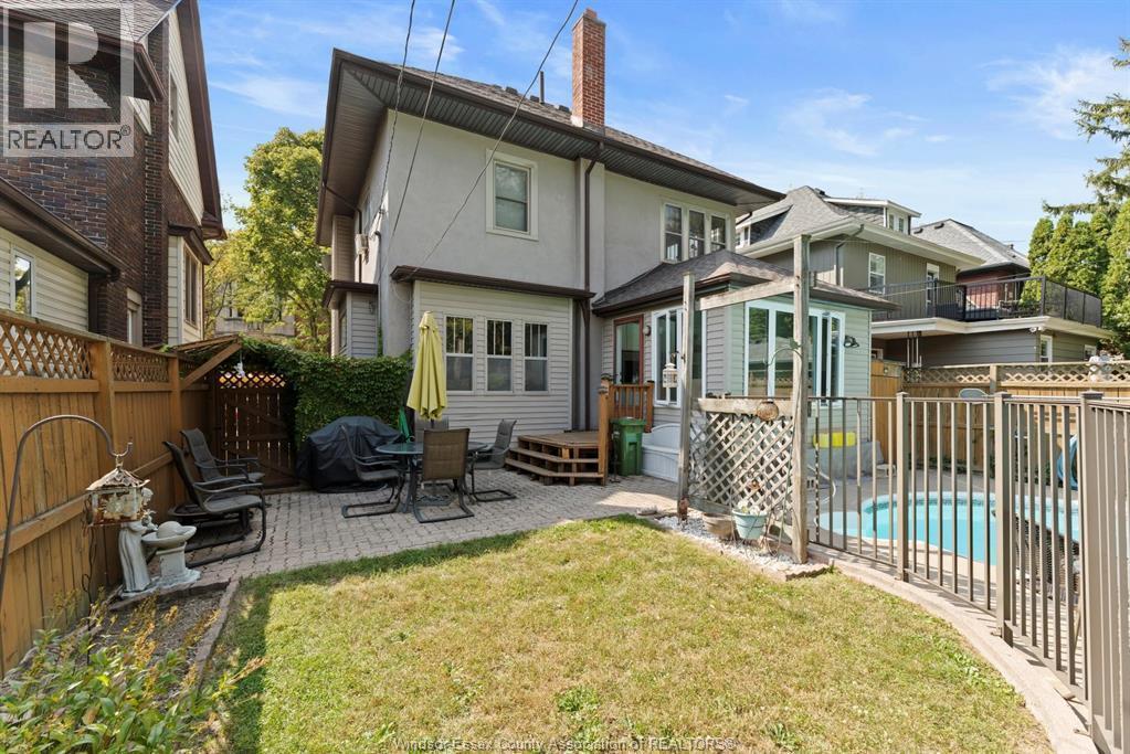 858 Chilver Road, Windsor, ON - Outdoor