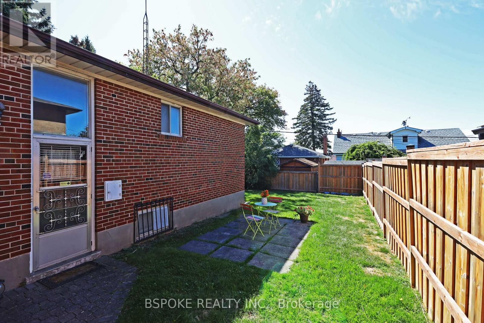 54 Warner Avenue, Toronto, ON - Outdoor