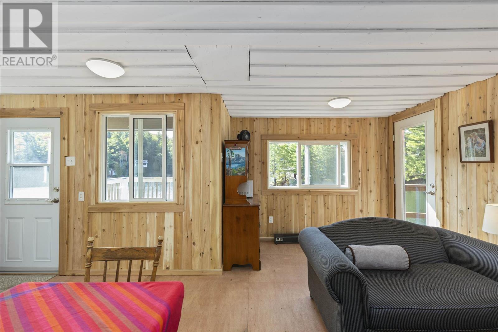 . Maki Lake Rd, Heyden, ON - Indoor