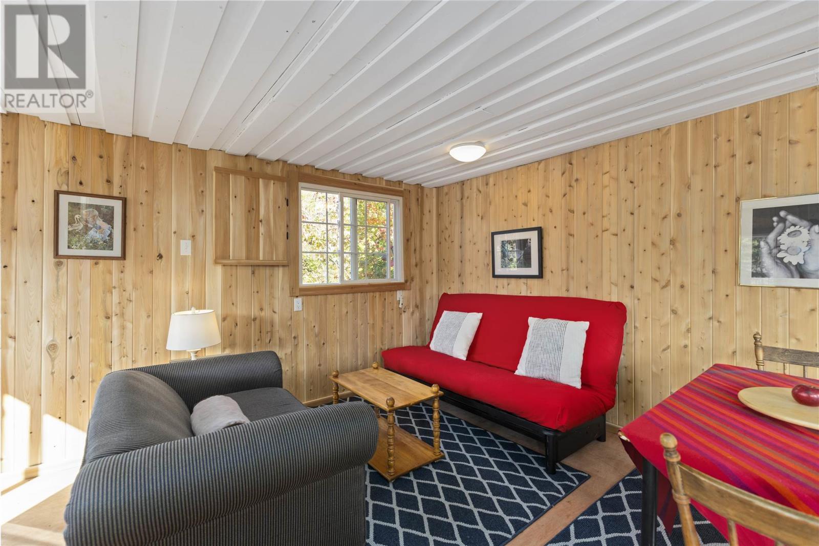 . Maki Lake Rd, Heyden, ON - Indoor