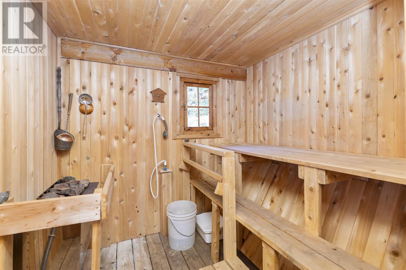 . Maki Lake Rd, Heyden, ON - Indoor Photo Showing Other Room