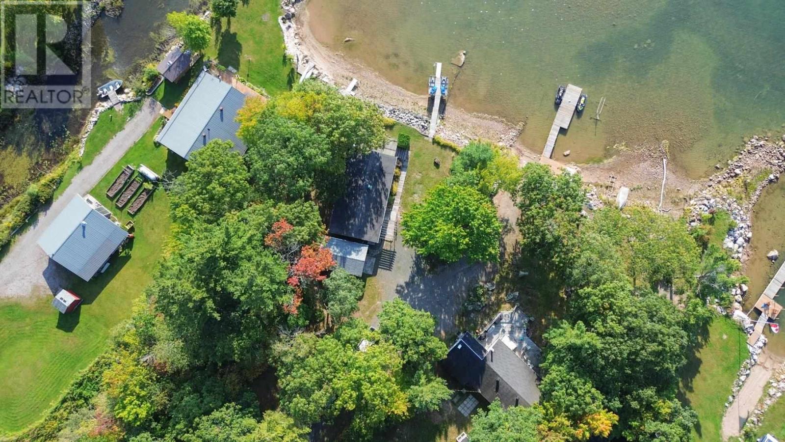 647B Lakeshore Dr, Tarbutt, ON - Outdoor With View