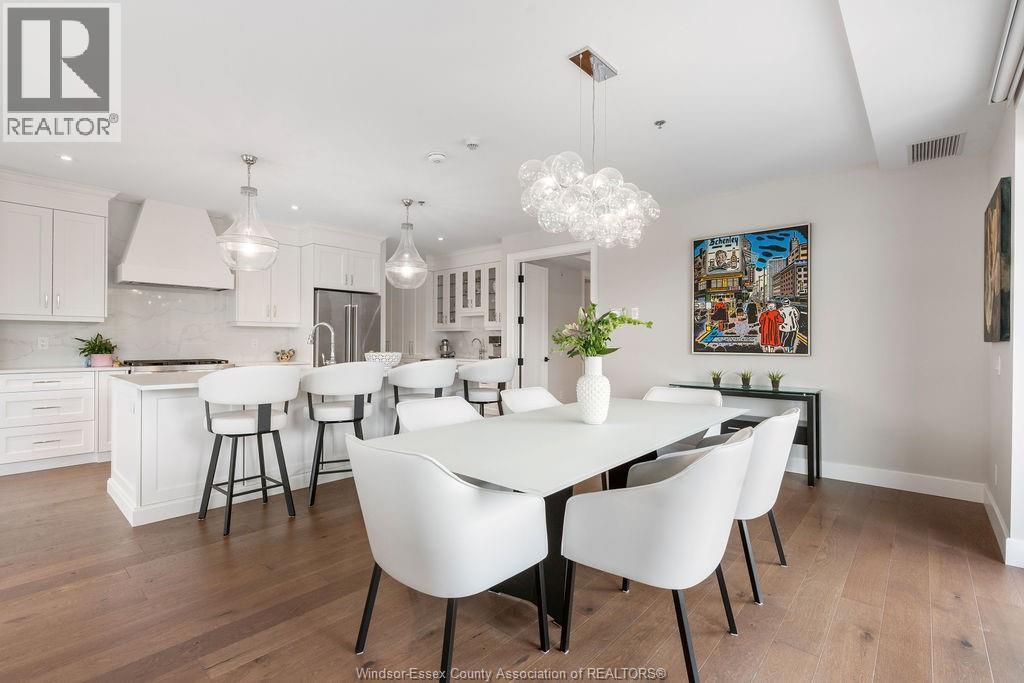 14400 Tecumseh Road Unit# 209, Tecumseh, ON - Indoor Photo Showing Dining Room
