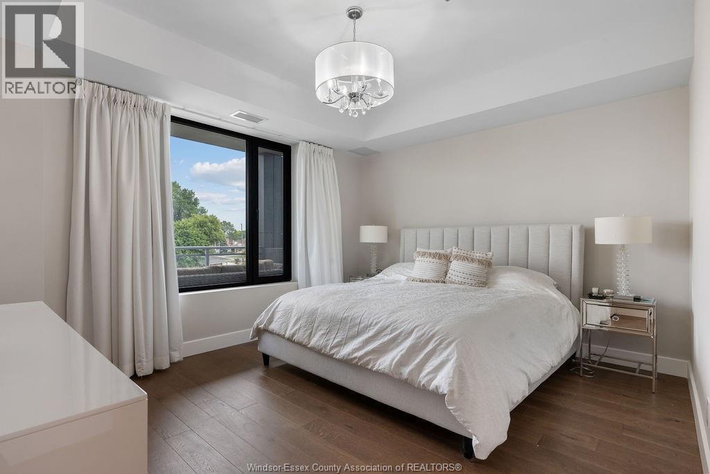 14400 Tecumseh Road Unit# 209, Tecumseh, ON - Indoor Photo Showing Bedroom