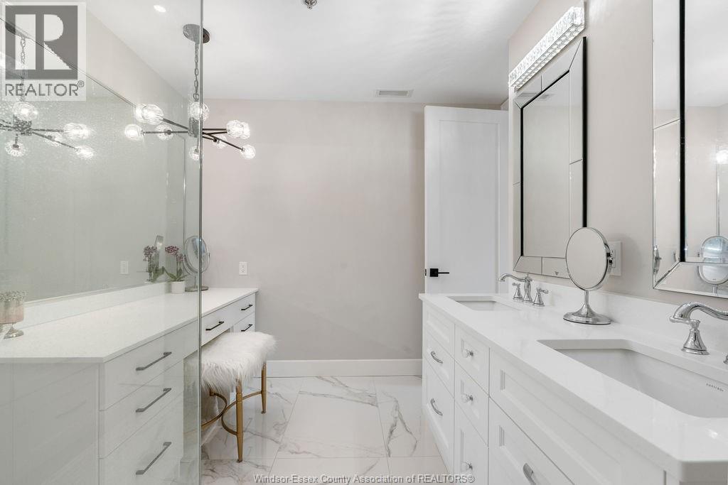 14400 Tecumseh Road Unit# 209, Tecumseh, ON - Indoor Photo Showing Bathroom