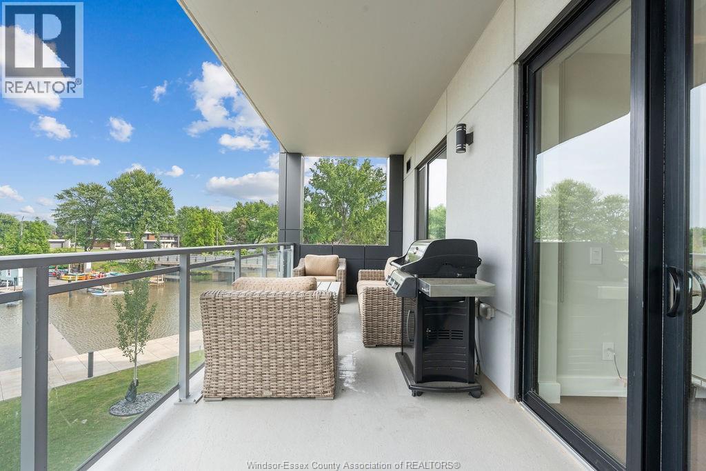 14400 Tecumseh Road Unit# 209, Tecumseh, ON - Outdoor With Balcony With Exterior