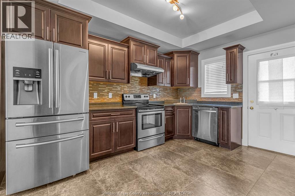 1973 Northway Avenue Unit# Upper, Windsor, ON - Indoor Photo Showing Kitchen
