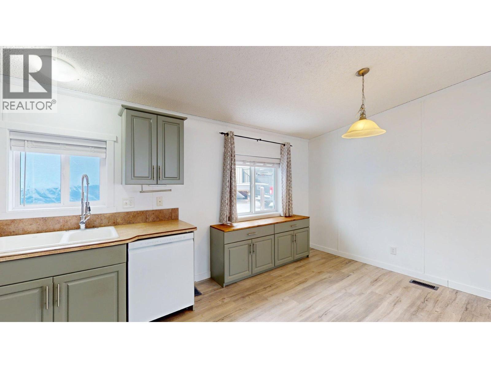 9 Deerborne Drive, Elkford, BC