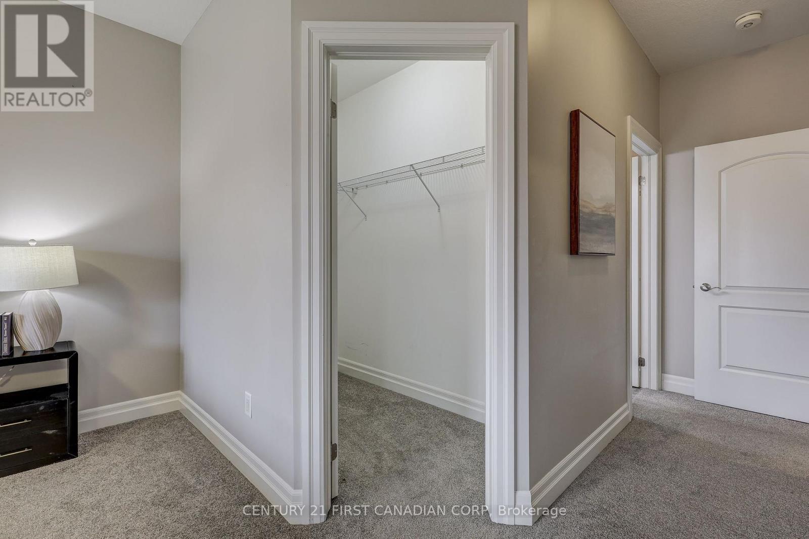 696 Bennett Crescent, Strathroy-Caradoc (Mount Brydges), ON - Indoor Photo Showing Other Room
