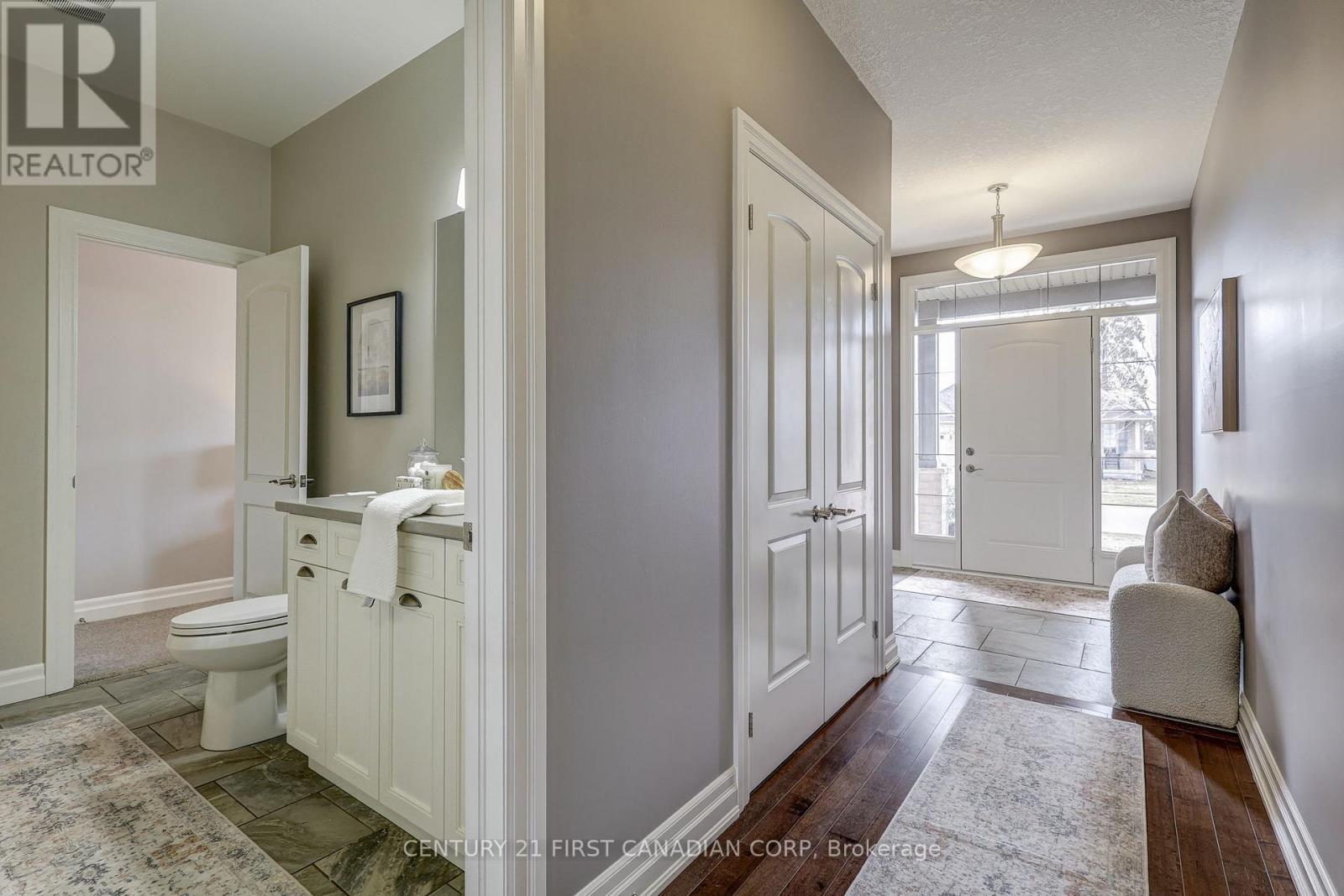 696 Bennett Crescent, Strathroy-Caradoc (Mount Brydges), ON - Indoor Photo Showing Other Room