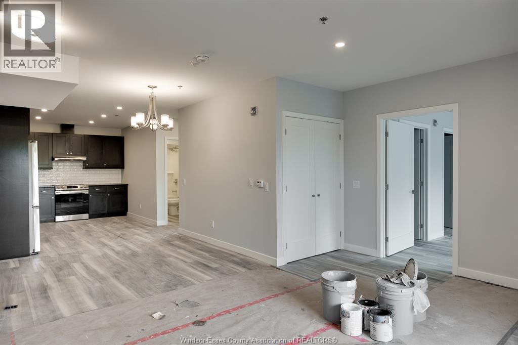 1500 Ouellette Unit# 405, Windsor, ON - Indoor