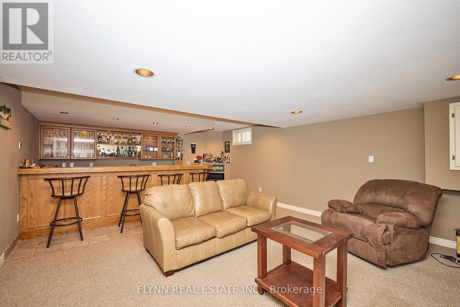 3 Brock Street, Thorold, ON - Indoor