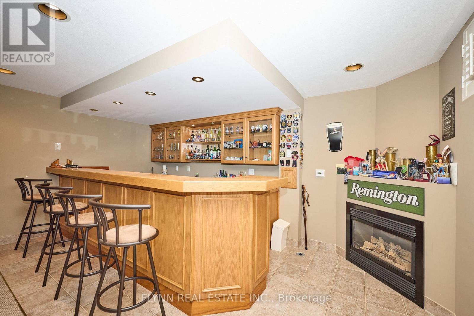 3 Brock Street, Thorold, ON - Indoor Photo Showing Other Room