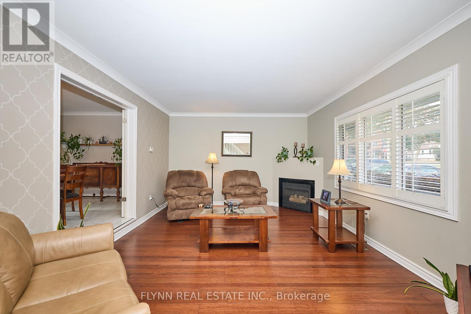 3 Brock Street, Thorold, ON - Indoor Photo Showing Living Room With Fireplace