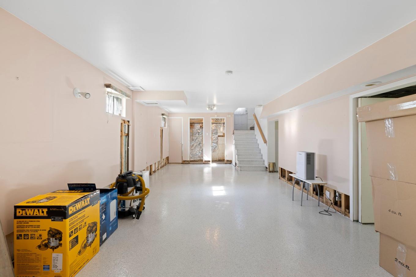 Family room - 5075 Rue Gilbert, Longueuil (Saint-Hubert), QC - Indoor Photo Showing Other Room