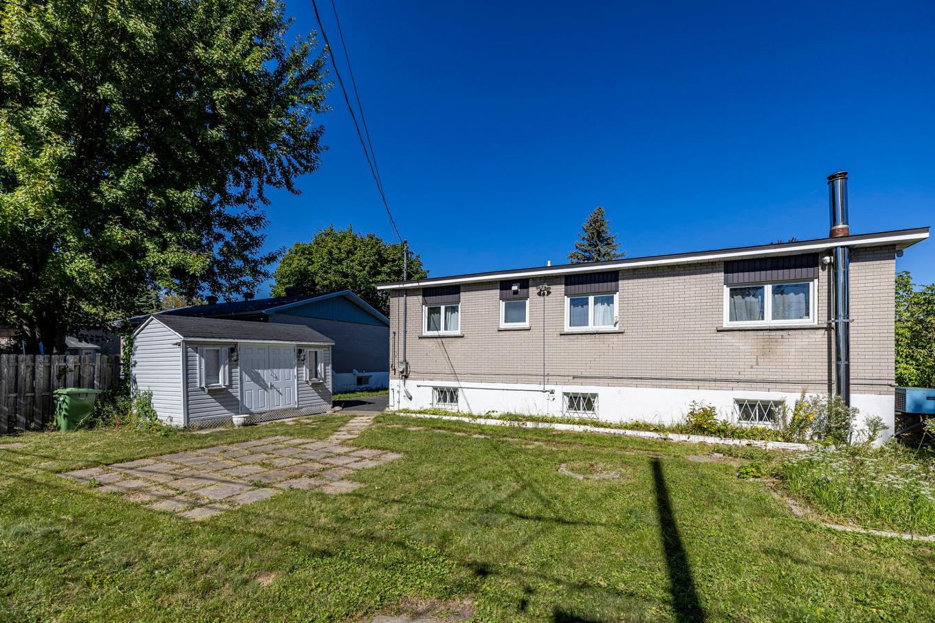 Backyard - 5075 Rue Gilbert, Longueuil (Saint-Hubert), QC - Outdoor