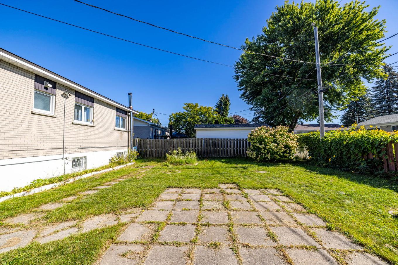 Backyard - 5075 Rue Gilbert, Longueuil (Saint-Hubert), QC - Outdoor