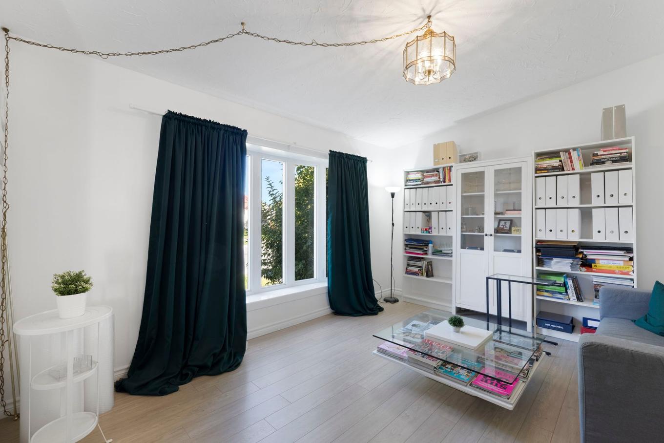 Living room - 5075 Rue Gilbert, Longueuil (Saint-Hubert), QC - Indoor