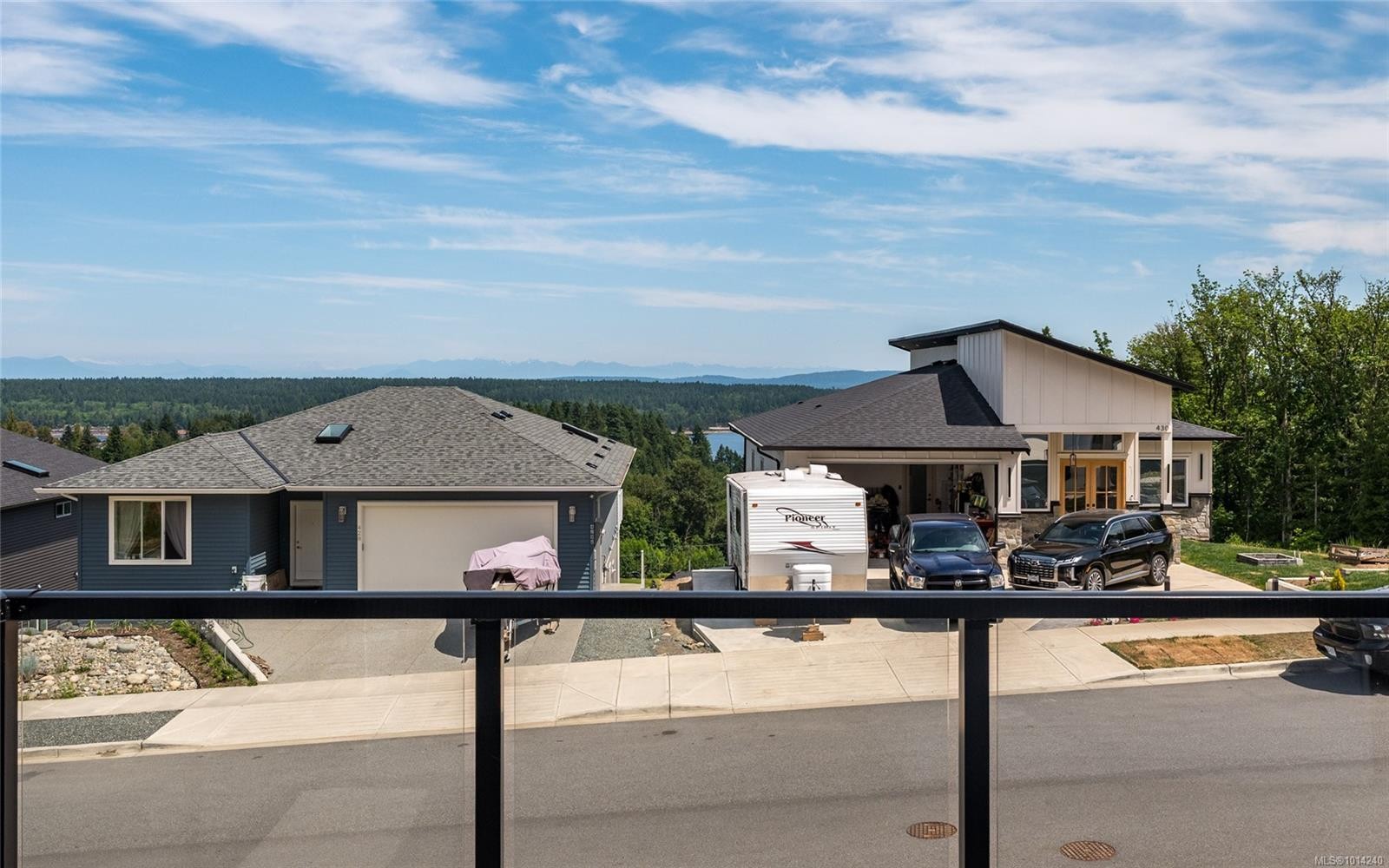 427 Colonia Dr South, Ladysmith, BC