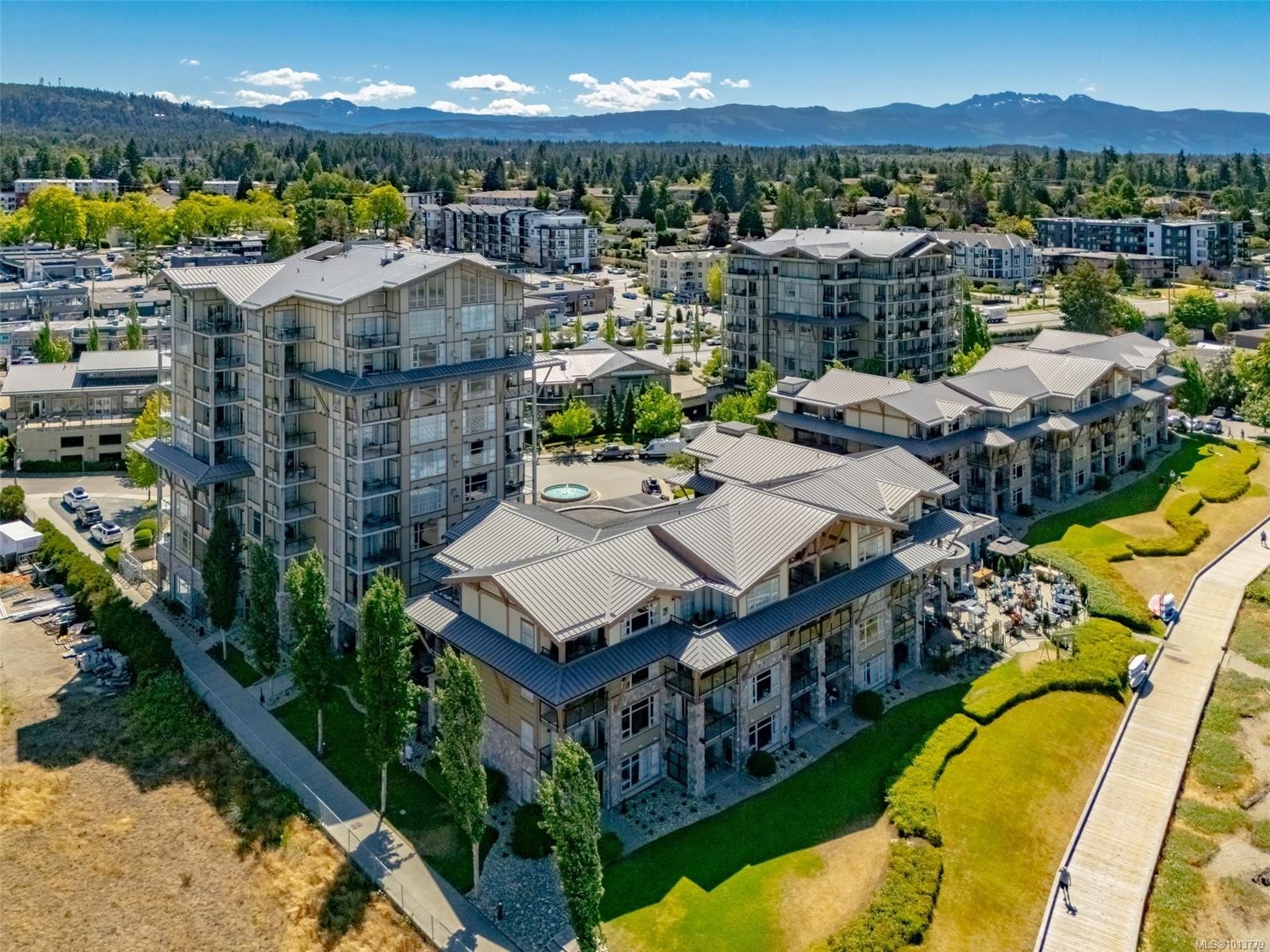 908-181 Beachside Dr, Parksville, BC - Outdoor With View