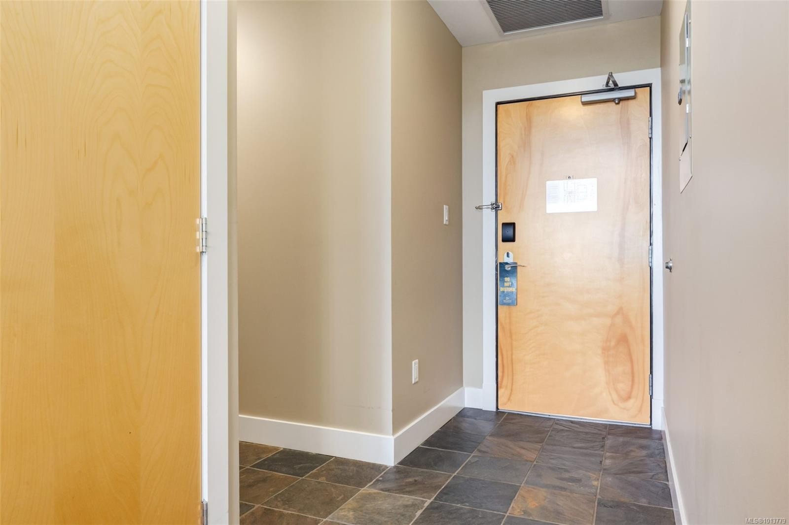 908-181 Beachside Dr, Parksville, BC - Indoor Photo Showing Other Room