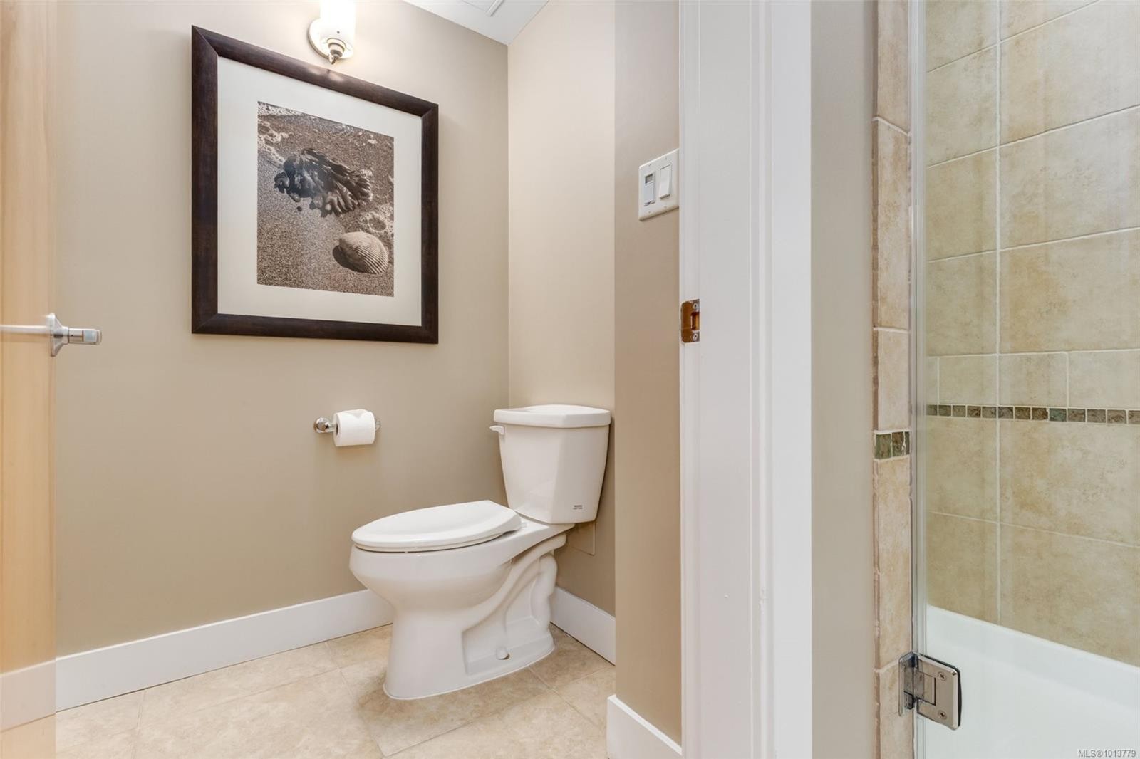 908-181 Beachside Dr, Parksville, BC - Indoor Photo Showing Bathroom