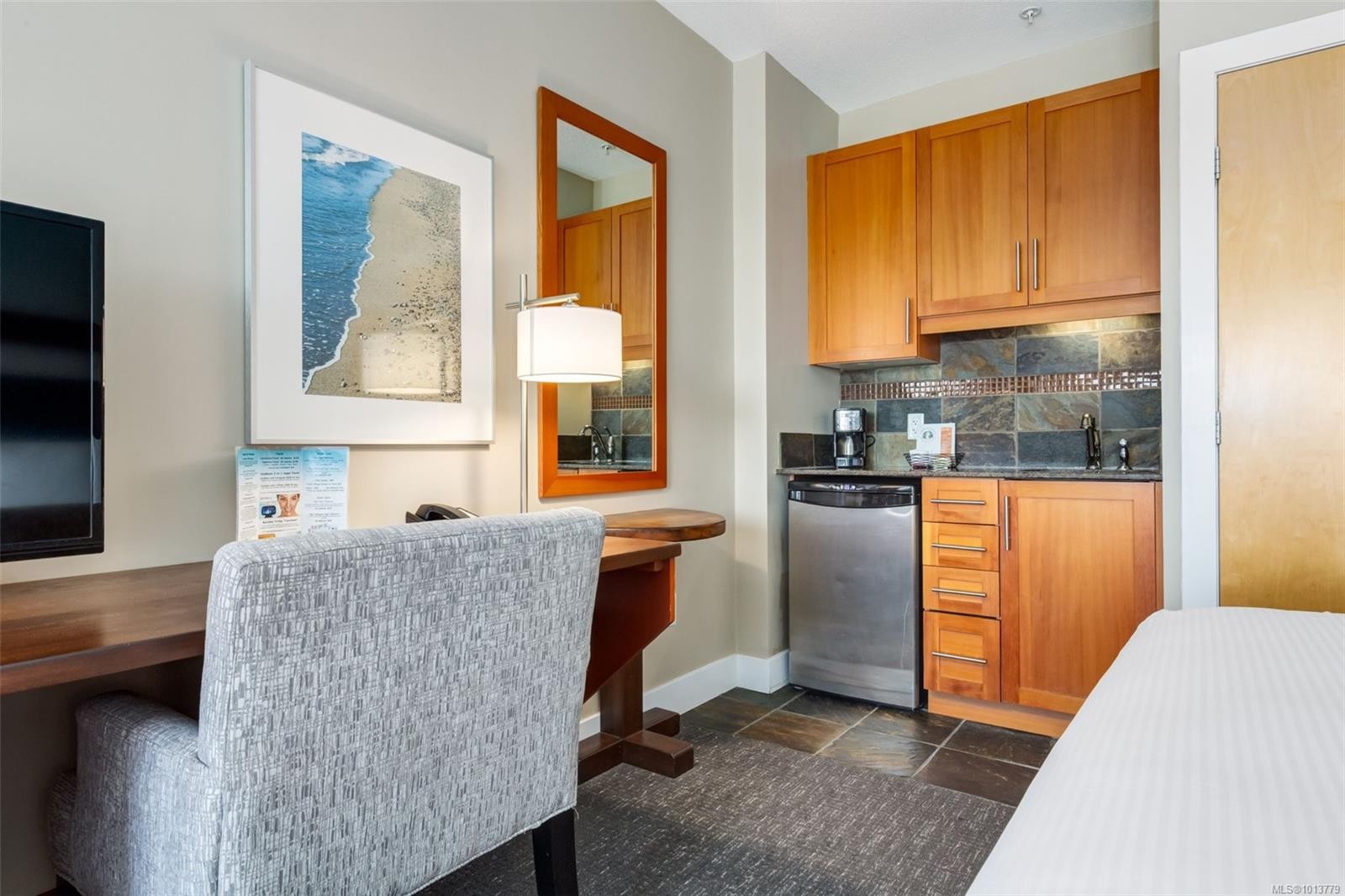 908-181 Beachside Dr, Parksville, BC - Indoor