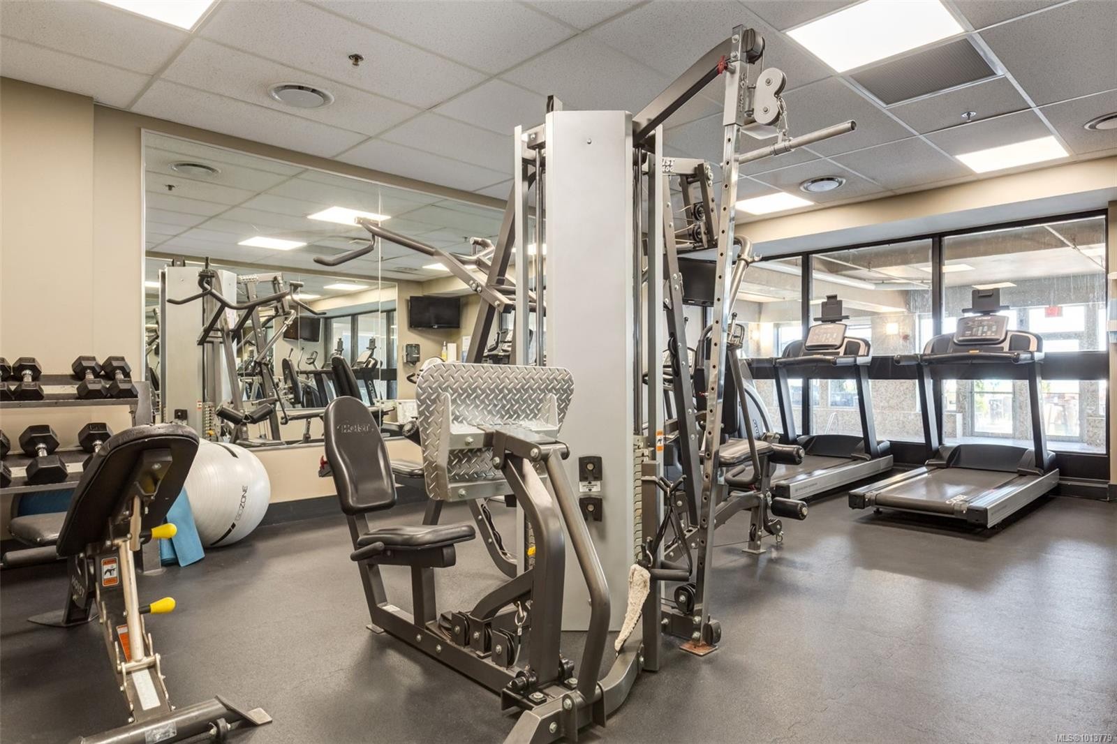 908-181 Beachside Dr, Parksville, BC - Indoor Photo Showing Gym Room