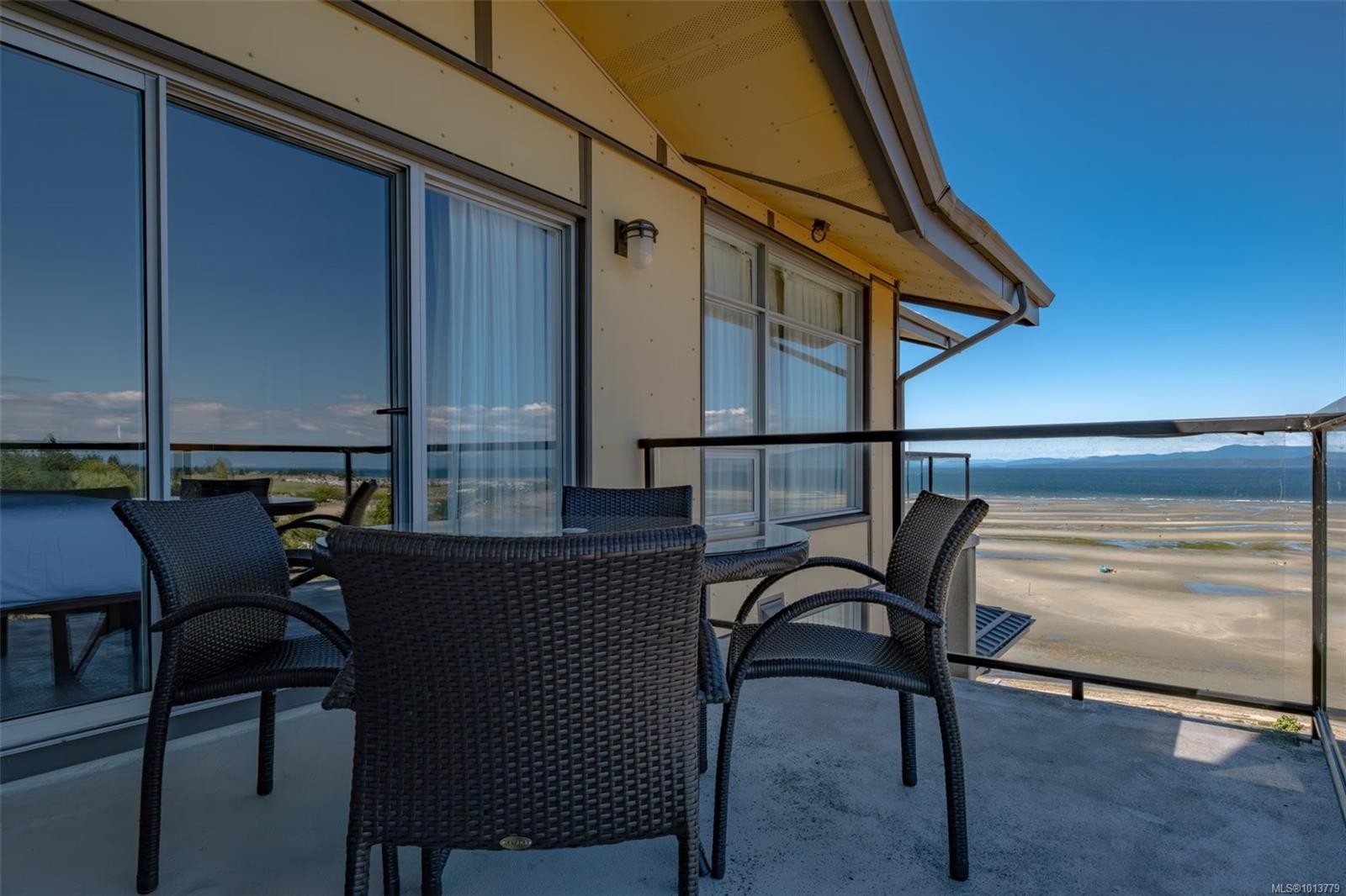 908-181 Beachside Dr, Parksville, BC - Outdoor With Exterior