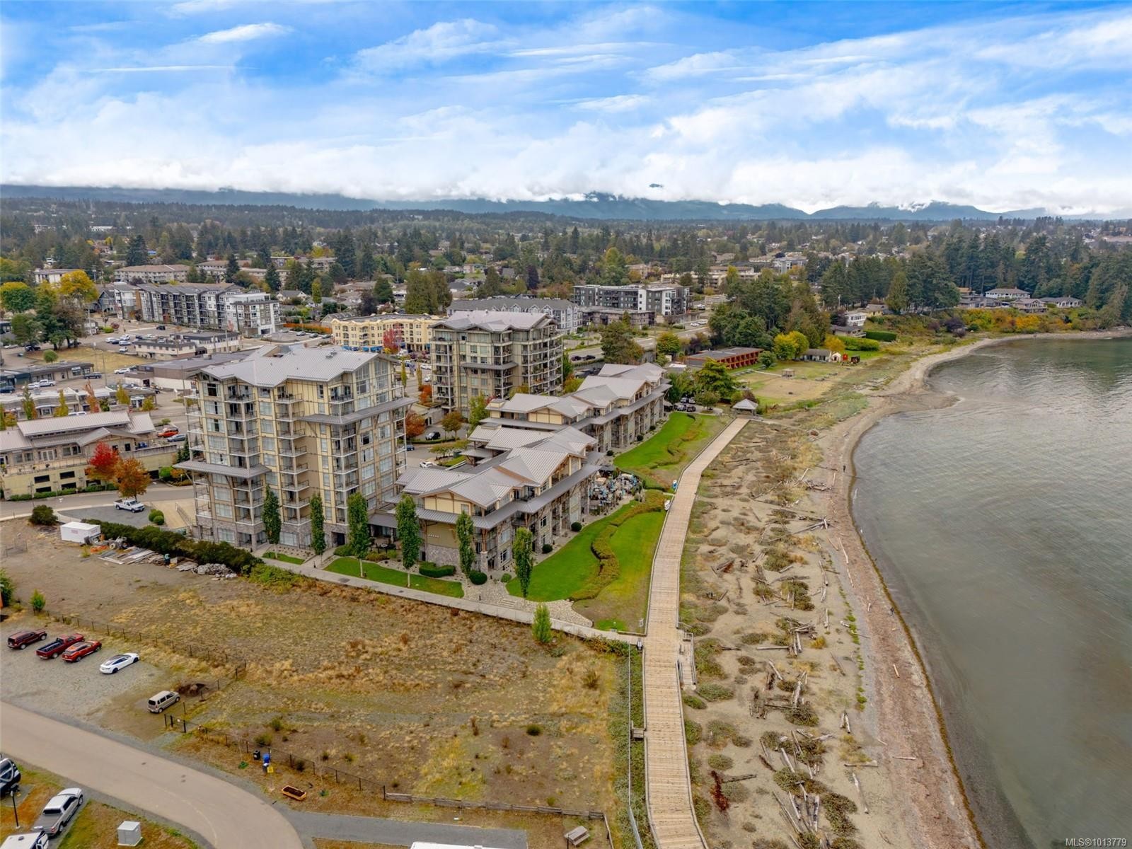 908-181 Beachside Dr, Parksville, BC - Outdoor With Body Of Water With View