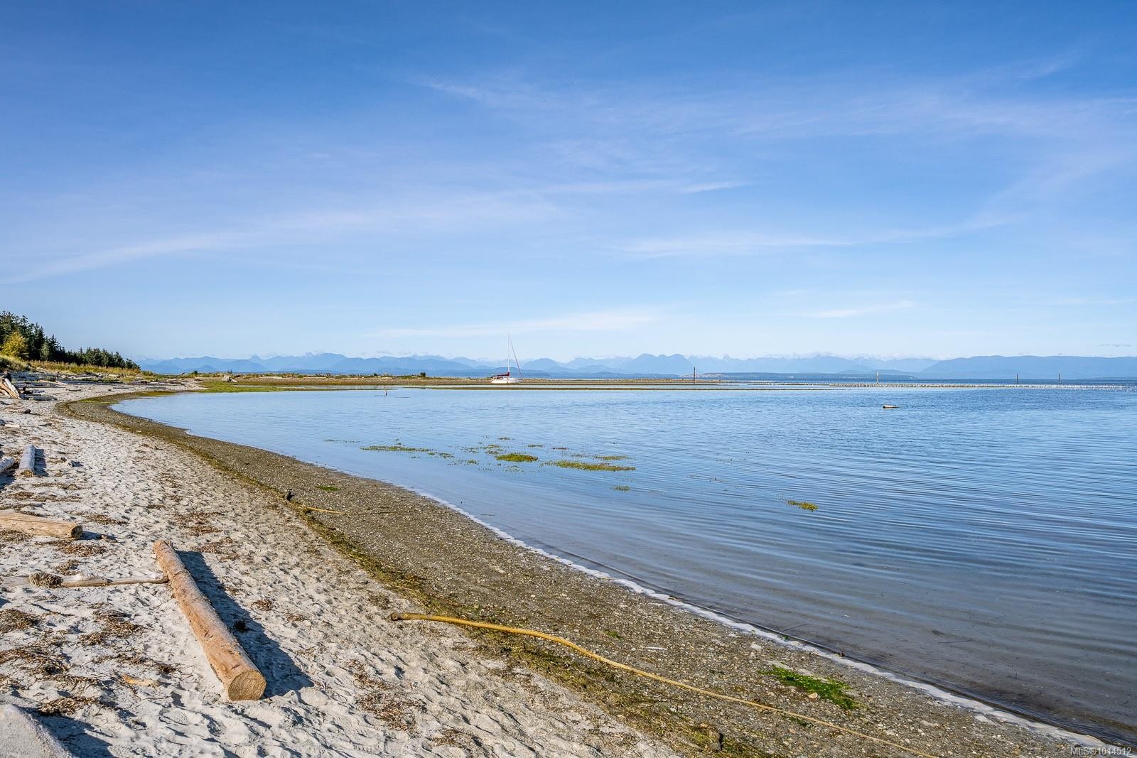 9060 Clarkson Ave, Black Creek, BC