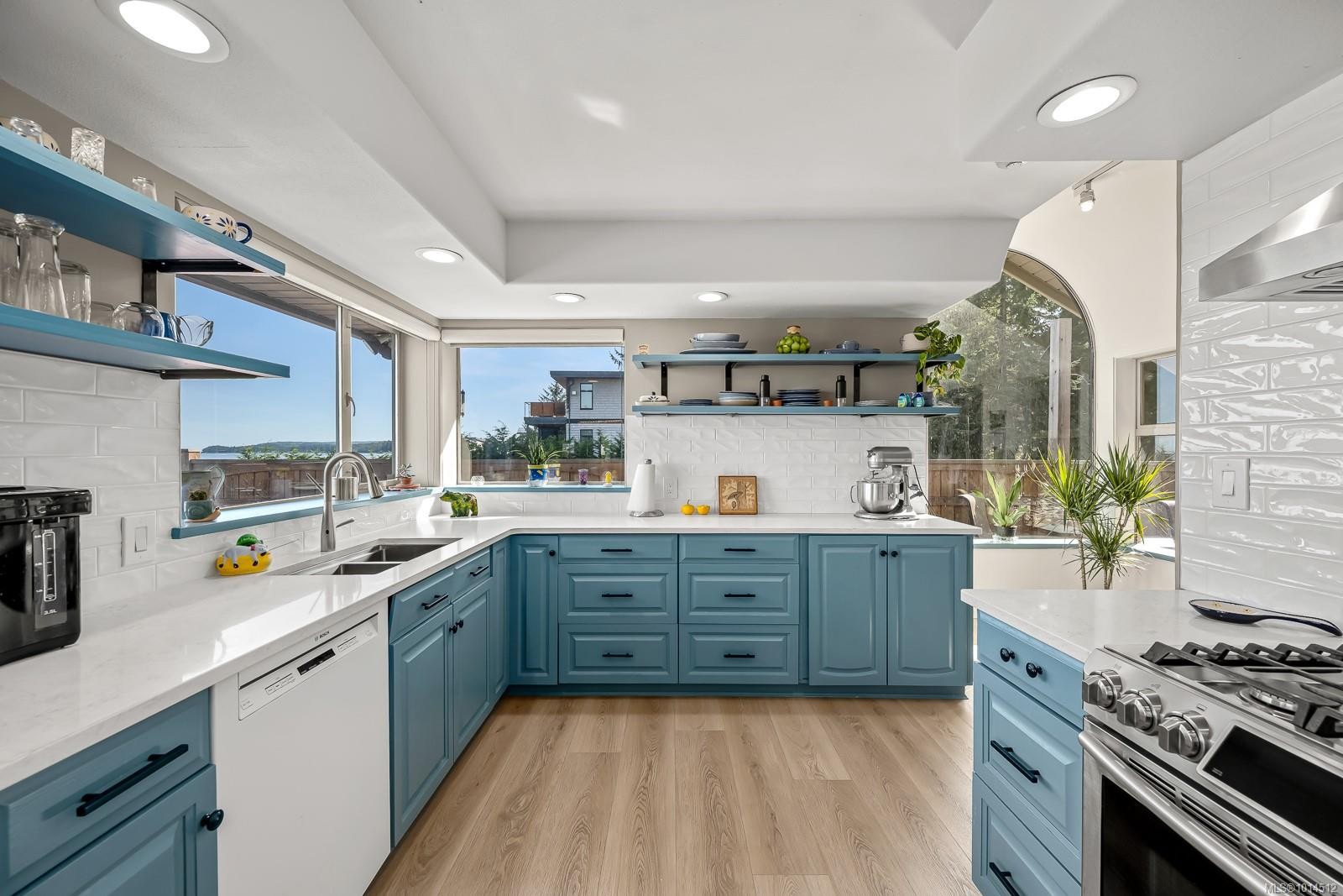 9060 Clarkson Ave, Black Creek, BC