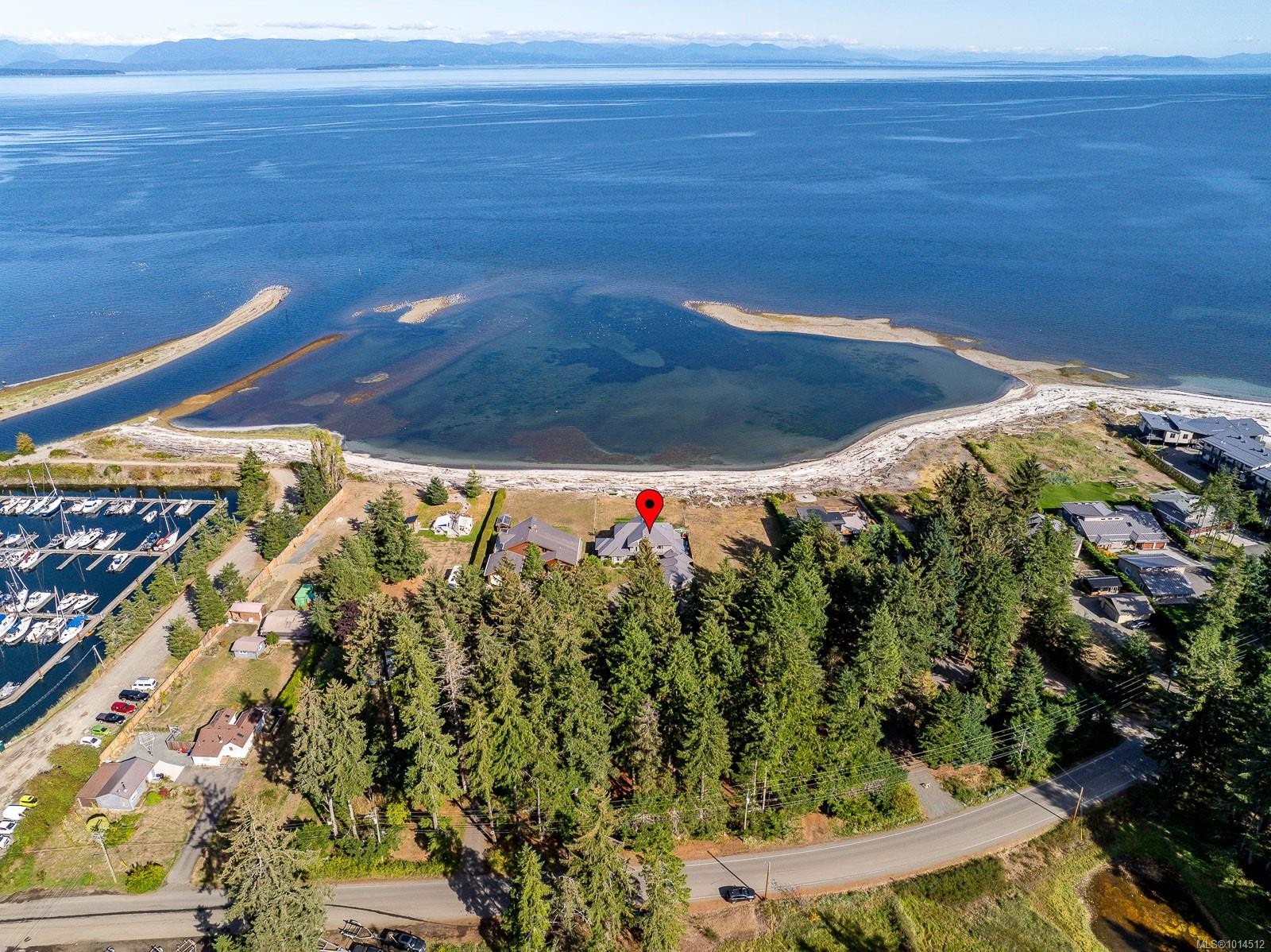 9060 Clarkson Ave, Black Creek, BC