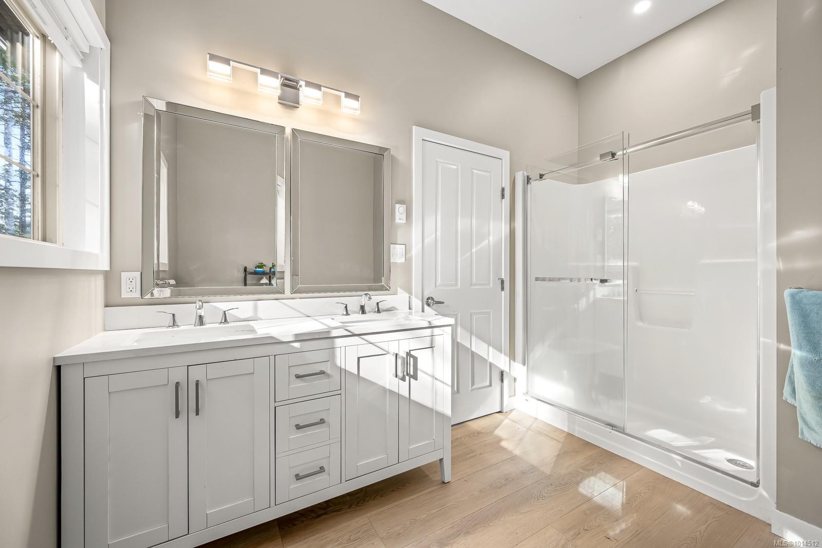 9060 Clarkson Ave, Black Creek, BC