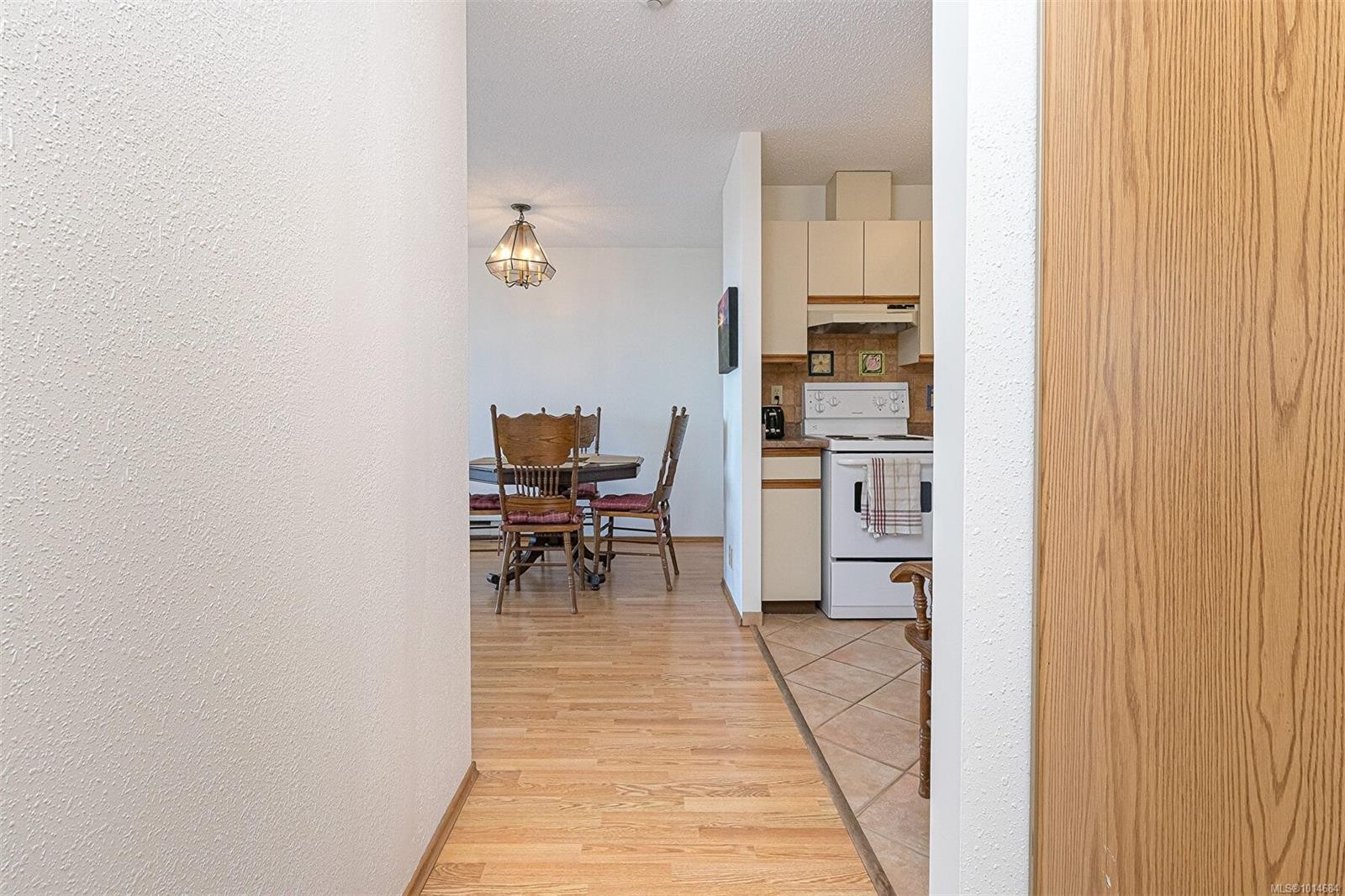 809-1630 Quadra St, Victoria, BC - Indoor Photo Showing Other Room