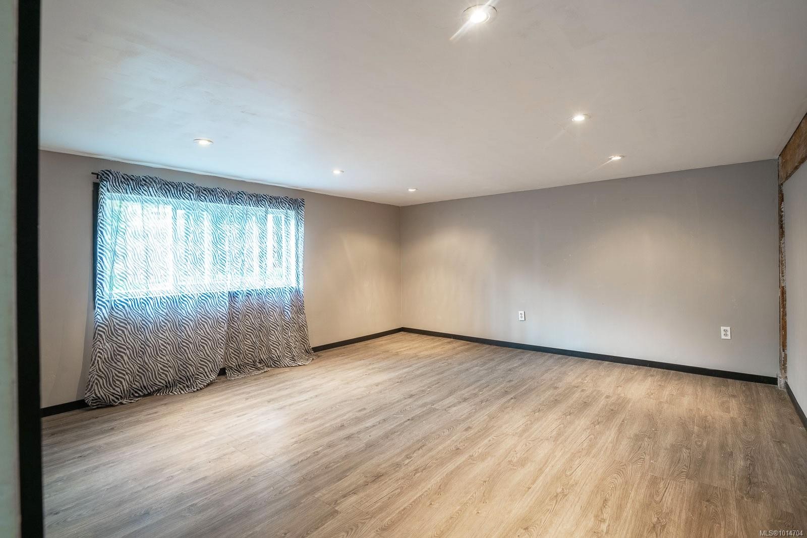 8590 Bland Rd, Port Alberni, BC