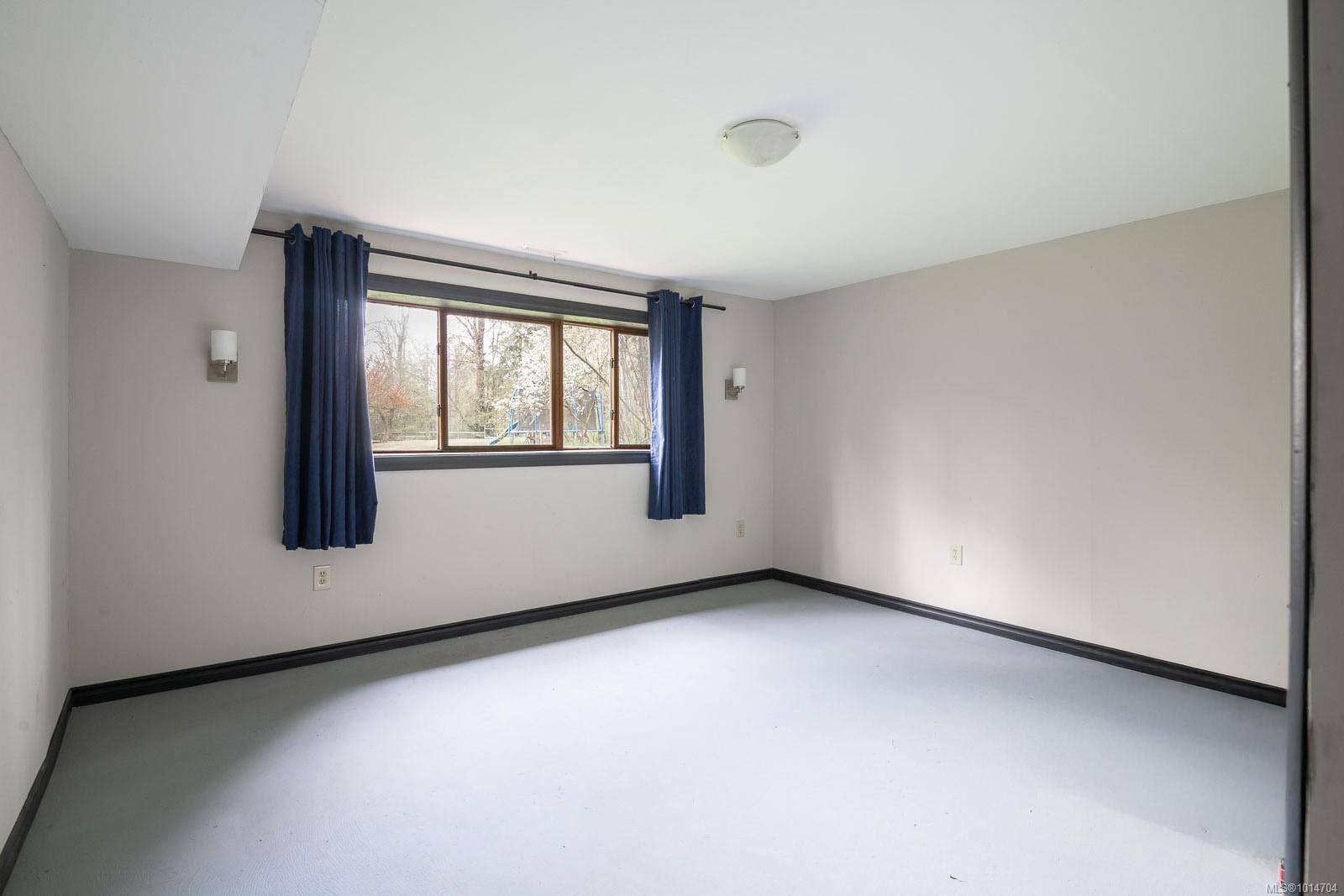 8590 Bland Rd, Port Alberni, BC