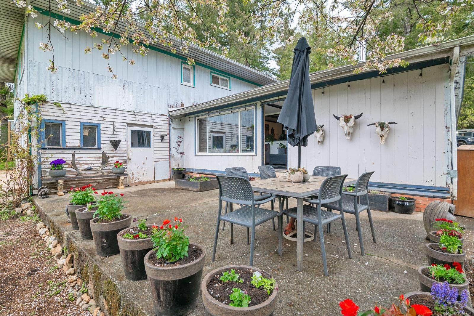 8590 Bland Rd, Port Alberni, BC