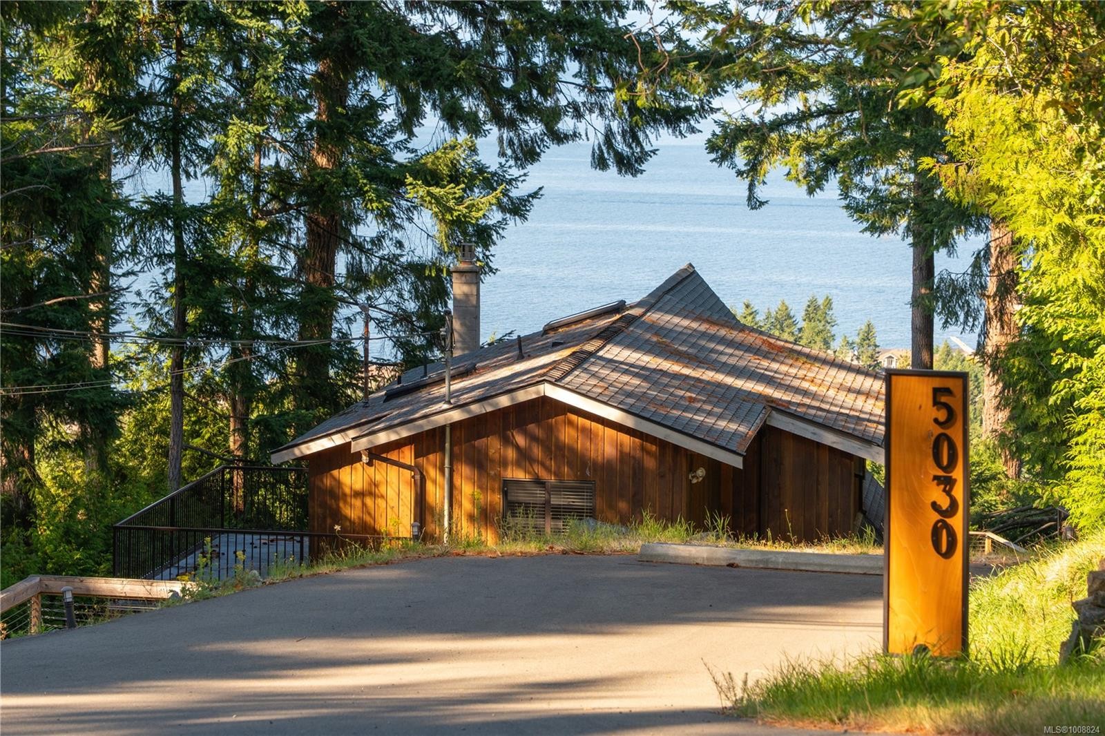 5030 Lost Lake Rd, Nanaimo, BC