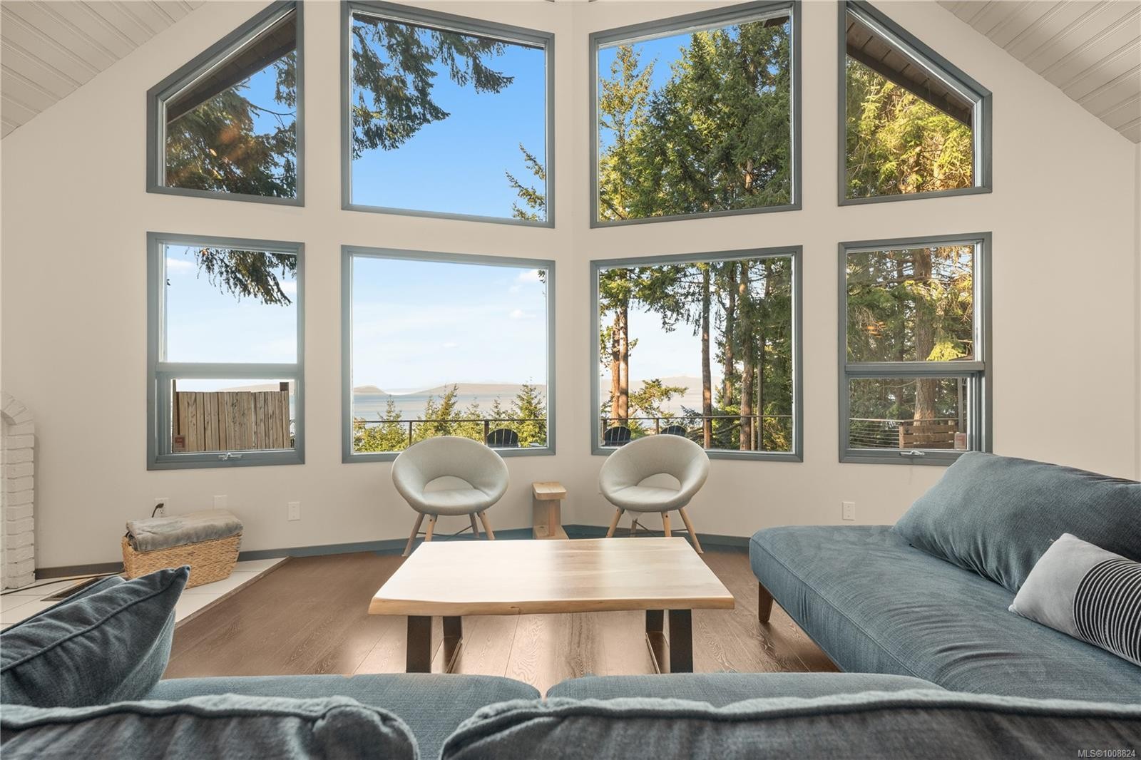 5030 Lost Lake Rd, Nanaimo, BC