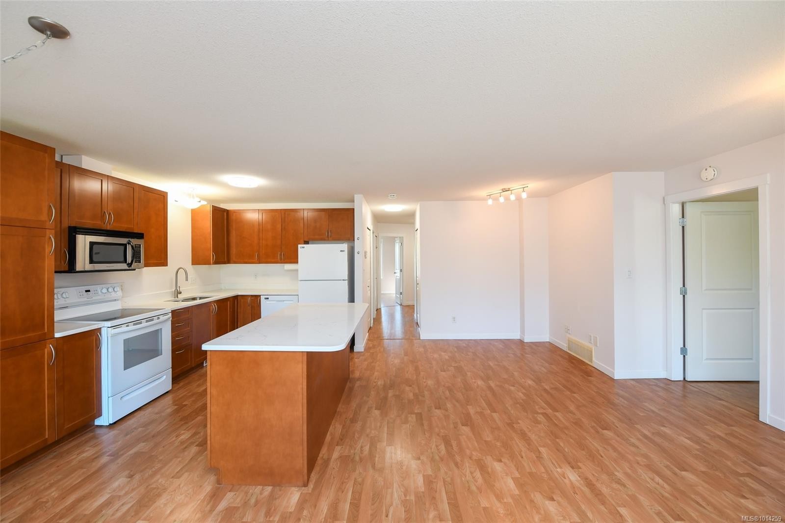 2-1050 8Th St, Courtenay, BC