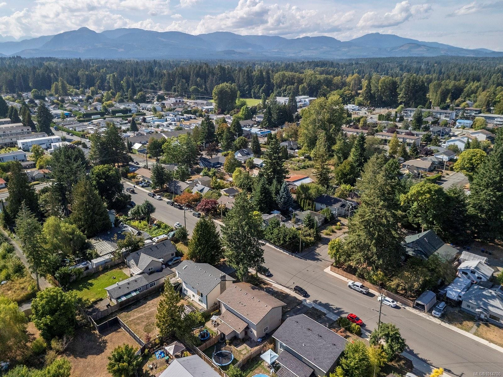1170 14Th St, Courtenay, BC - Outdoor With View