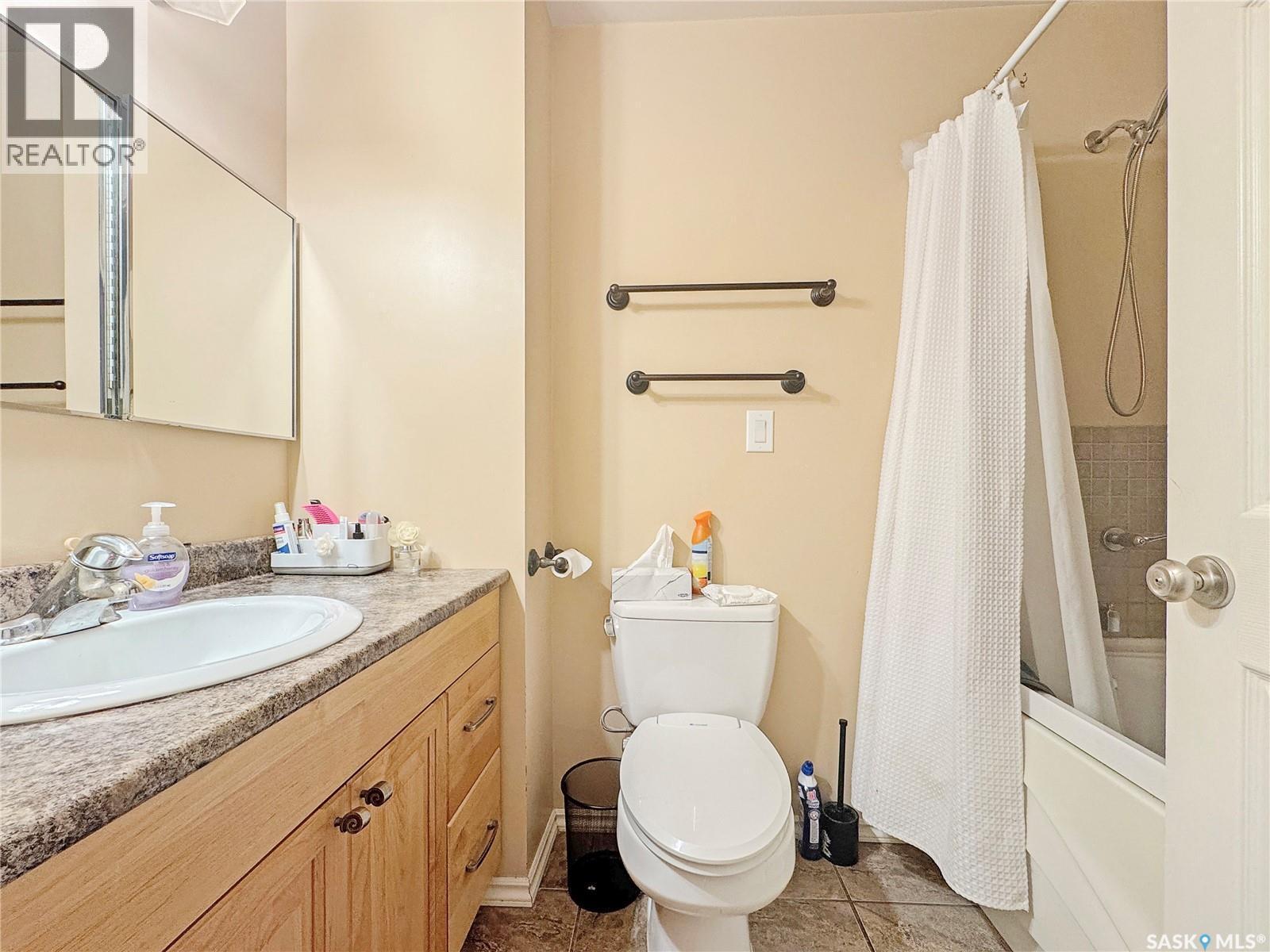106 Strange Street, Cut Knife, SK - Indoor Photo Showing Bathroom