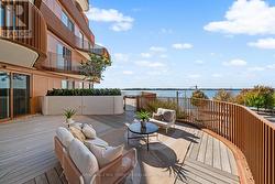 213 - 155 MERCHANTS' WHARF Toronto, ON M5A 0Y4